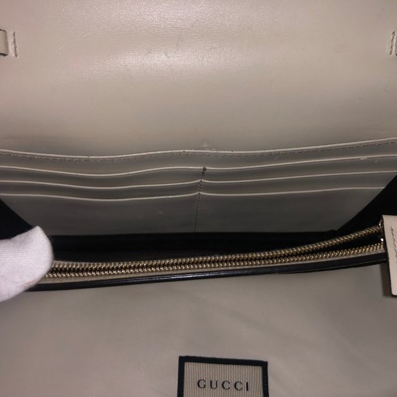 SOLD ♥ Authentic Gucci off-white GUCCI chain bag - Picture 5 of 9